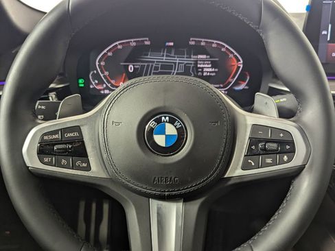 Used 2021 BMW 540i w/ Executive Package image 19