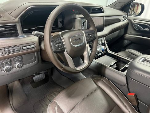 Used 2023 GMC Yukon Denali w/ LPO, Floor Liner Package image 21