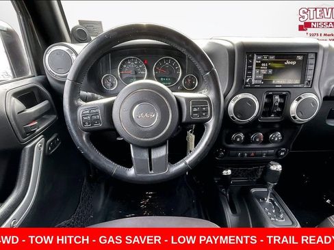 Used 2014 Jeep Wrangler Unlimited Sahara w/ Connectivity Group image 8