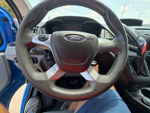 Used 2018 Ford Transit 250 148 Medium Roof RWD image 22