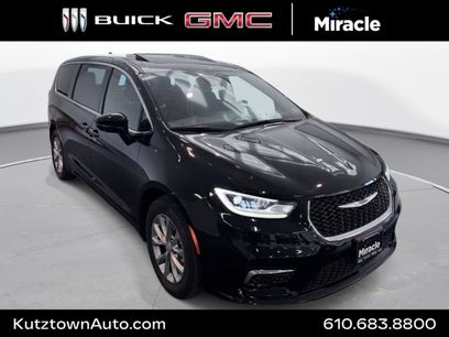 Used 2026 Chrysler Pacifica Limited