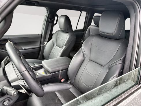 Used 2024 Lexus GX 550 w/ Accessory Package (Z1) AWD/4WD image 13