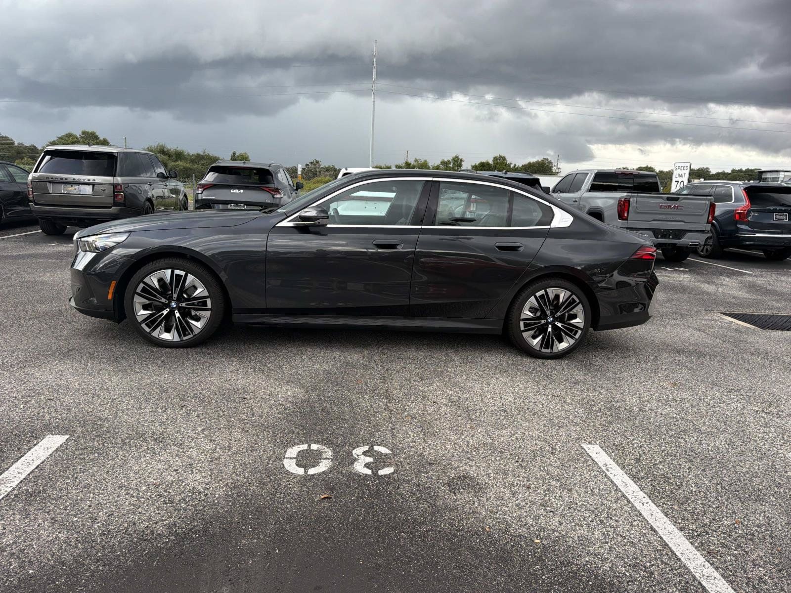 Used 2025 BMW 530i RWD image 7