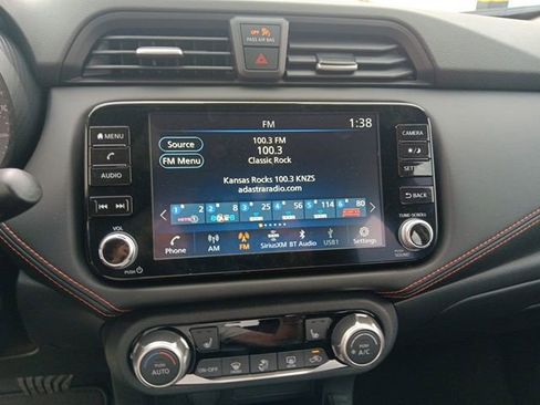 New 2025 Nissan Versa SR w/ Trunk Package image 16