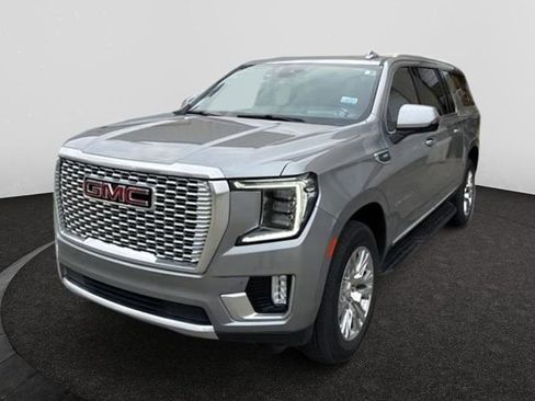 Used 2024 GMC Yukon XL Denali image 7