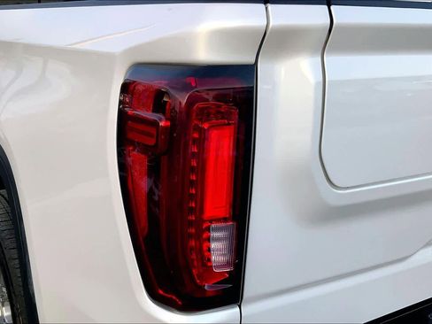 Used 2021 GMC Sierra 1500 Denali w/ Denali Ultimate Package image 26