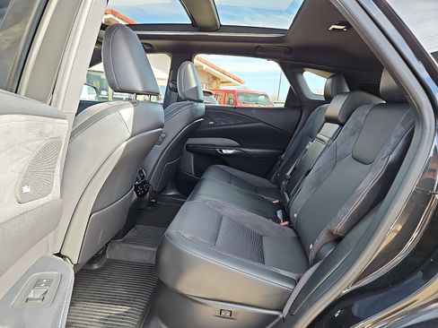 Used 2025 Lexus RX 450h Luxury w/ Convenience Package image 10