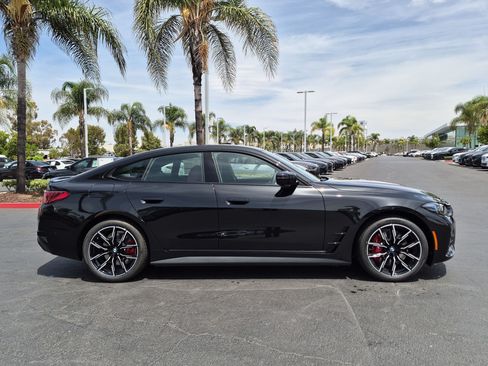 New 2026 BMW i4 eDrive40 w/ M Sport Package RWD image 11