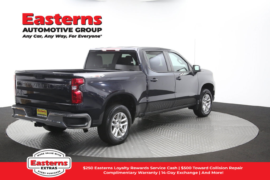 Used 2023 Chevrolet Silverado 1500 LT AWD/4WD image 46