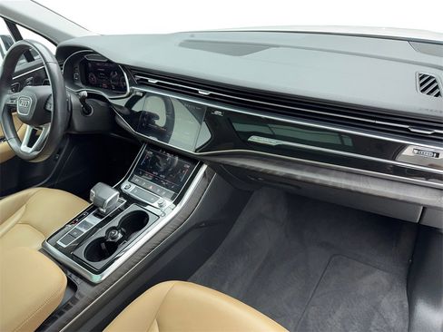Used 2022 Audi Q7 3.0T Premium w/ Convenience Package image 43
