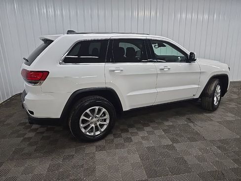 Used 2022 Jeep Grand Cherokee Laredo E image 3