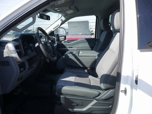 New 2025 Ford F550 XLT w/ XLT Value Package image 2