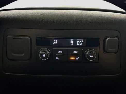 Used 2018 Chevrolet Tahoe LT w/ Luxury Package AWD/4WD image 25