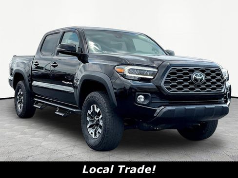 Used 2023 Toyota Tacoma TRD Off-Road AWD/4WD image 3