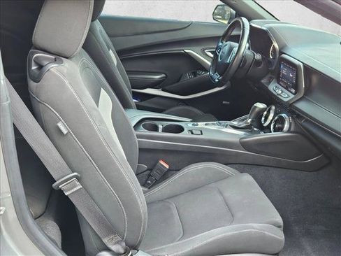 Used 2023 Chevrolet Camaro LT RWD image 18