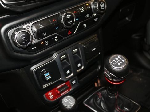 Used 2019 Jeep Wrangler Rubicon image 36