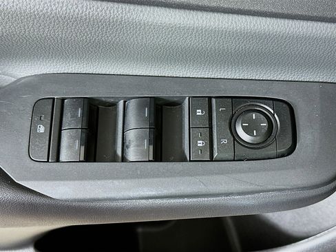 Used 2024 Toyota Prius LE image 15