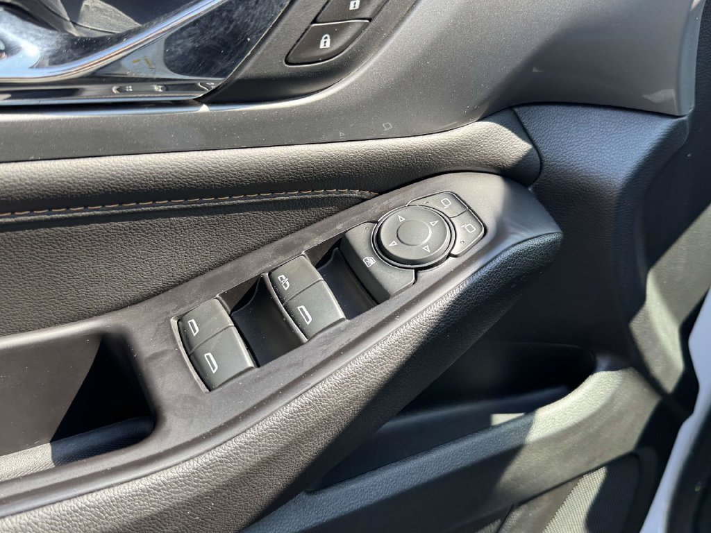 Used 2020 Chevrolet Traverse RS AWD/4WD image 19
