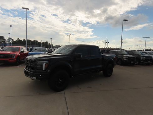 Certified 2025 Ford F150 Raptor AWD/4WD image 2
