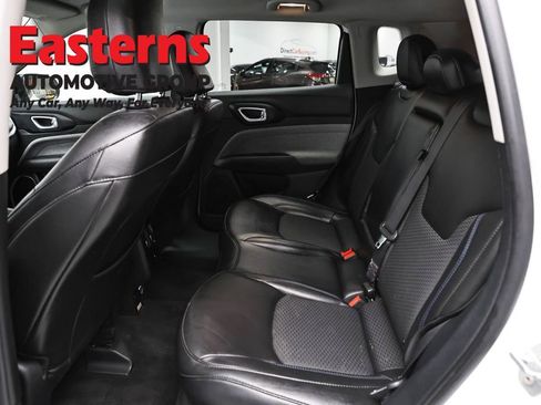 Used 2022 Jeep Compass Latitude w/ Convenience Group AWD/4WD image 21