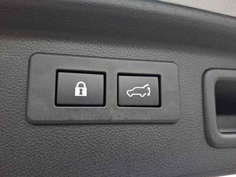 Certified 2023 Subaru Forester Premium AWD/4WD image 28