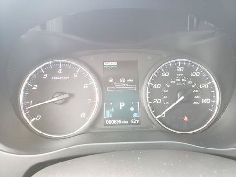 Used 2018 Mitsubishi Outlander AWD image 32