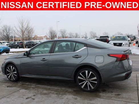 Certified 2021 Nissan Altima 2.5 SR image 4
