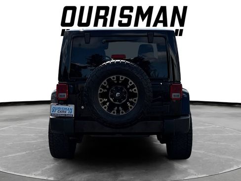 Used 2018 Jeep Wrangler Unlimited Sahara w/ Connectivity Group image 5