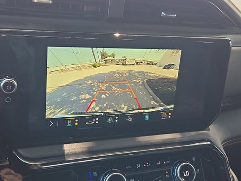 Certified 2022 GMC Sierra 1500 AT4 w/ AT4 Premium Package AWD/4WD image 16