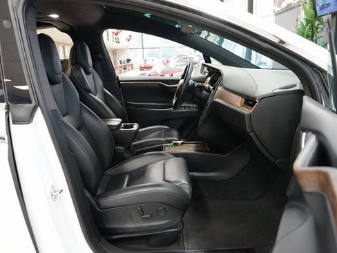 Used 2020 Tesla Model X Long Range image 47