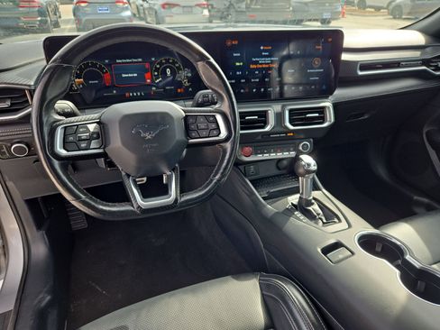 Used 2024 Ford Mustang Premium image 28