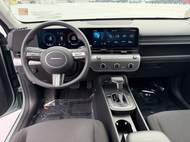 Used 2024 Hyundai Kona SE AWD/4WD image 12