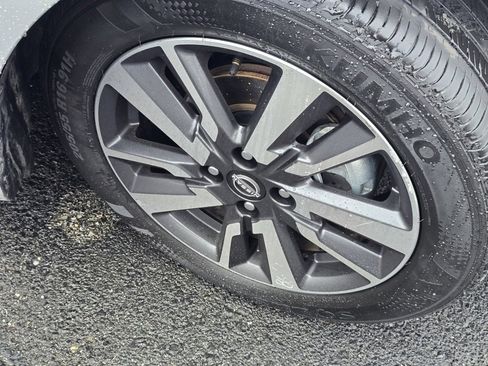 Used 2025 Nissan Versa SV image 25