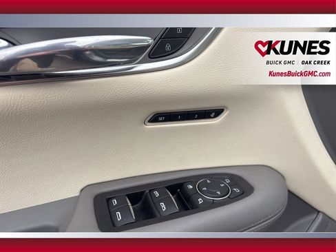 Used 2021 Cadillac XT6 Premium Luxury w/ LPO, Floor Liner Package image 9