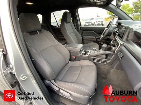 Certified 2025 Toyota 4Runner SR5 AWD/4WD image 18