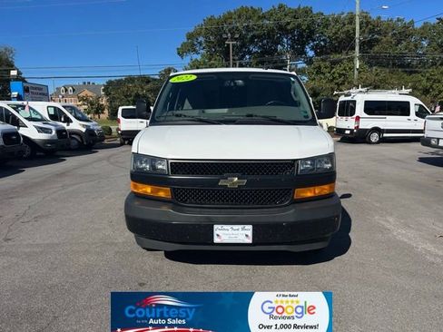 Used 2022 Chevrolet Express 2500 w/ Driver Convenience Package image 3