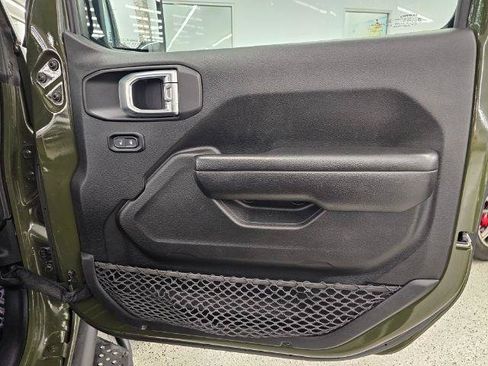 Used 2020 Jeep Wrangler Unlimited Rubicon AWD/4WD image 35