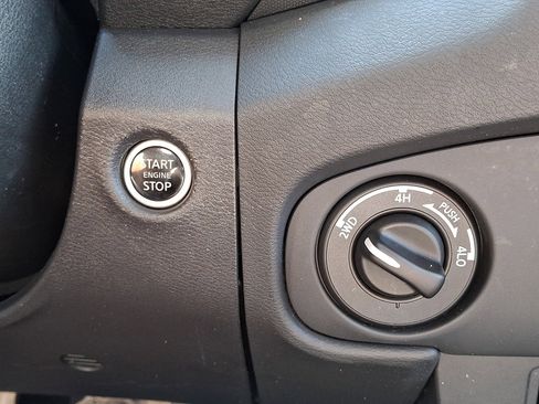 Certified 2024 Nissan Frontier SV w/ SV Convenience Package AWD/4WD image 25