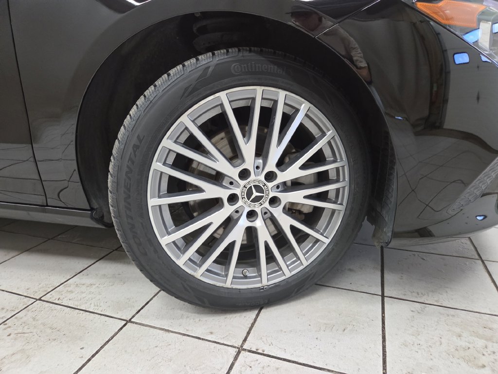 Used 2022 Mercedes-Benz CLA 250 4MATIC image 7