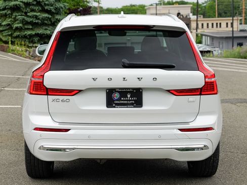 Used 2023 Volvo XC60 T8 Ultimate w/ Climate Package AWD/4WD image 6