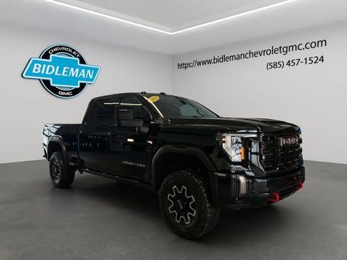 Used 2024 GMC Sierra 2500 AT4X image 1
