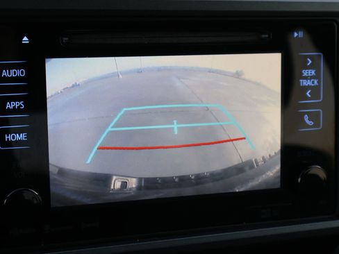 Used 2019 Toyota Tacoma TRD Sport w/ Technology Package image 27