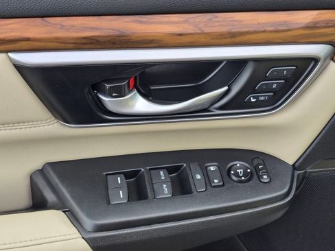 Used 2022 Honda CR-V Touring image 11
