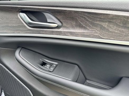 New 2026 Jeep Grand Cherokee Limited RWD image 26