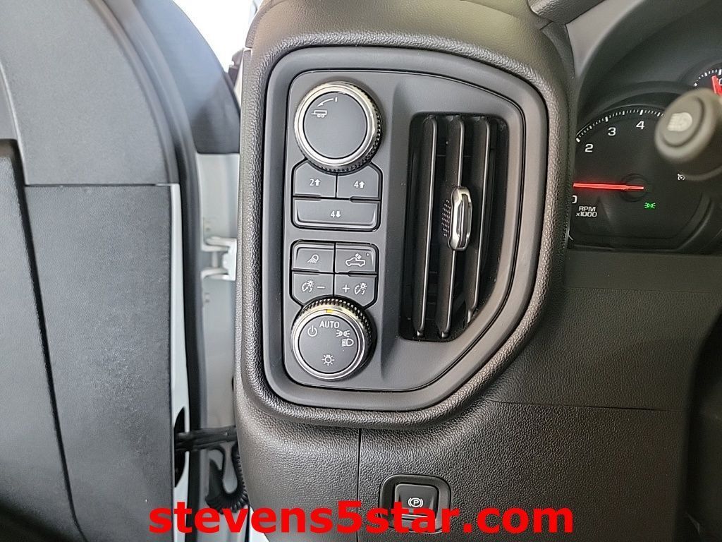 Used 2025 GMC Sierra 3500 Pro w/ Convenience Package AWD/4WD image 18