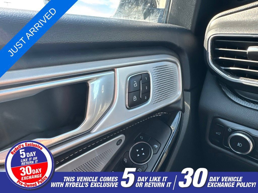 Used 2023 Ford Explorer ST w/ Equipment Group 401A AWD/4WD image 15