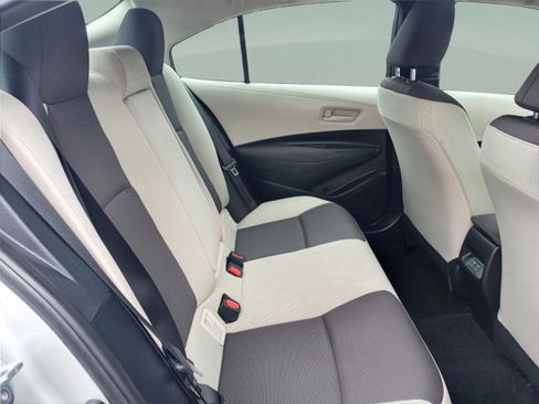 Used 2025 Toyota Corolla LE w/ Convenience Package image 35