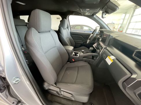 New 2026 Toyota 4Runner SR5 AWD/4WD image 25