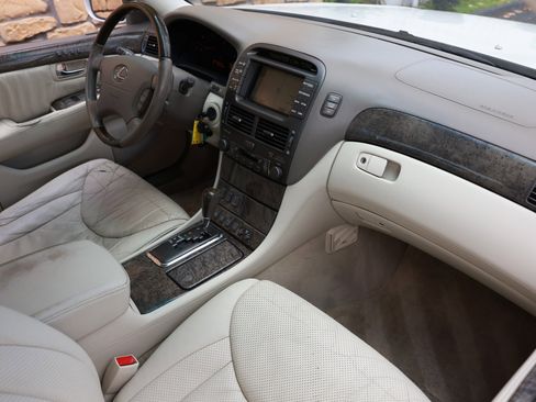 Used 2002 Lexus LS 430 image 17