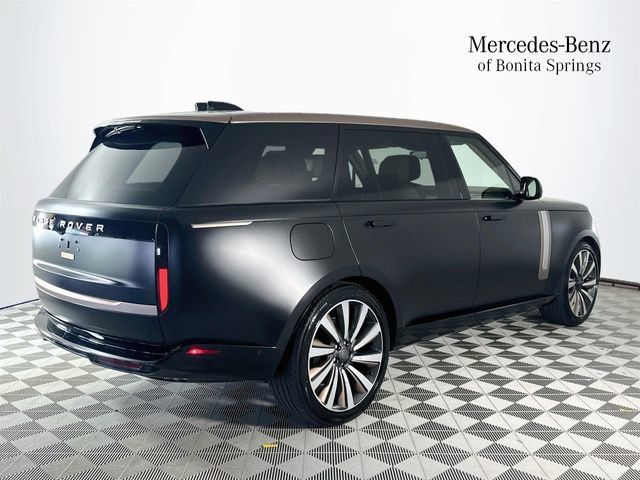 Used 2026 Land Rover Range Rover SV AWD/4WD image 7